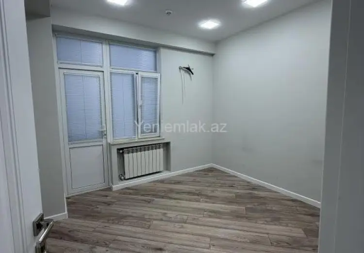 288 000 AZN - 162 m² Obyekt / Ofis Satılır, 10-cu mikrorayon, Sumqayıt