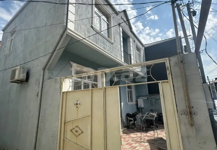 550 AZN - 4 otaqlı mənzil Kirayə (aylıq), Bakı