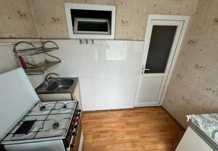 400 AZN - 4 otaqlı mənzil Kirayə (aylıq), Gəncə