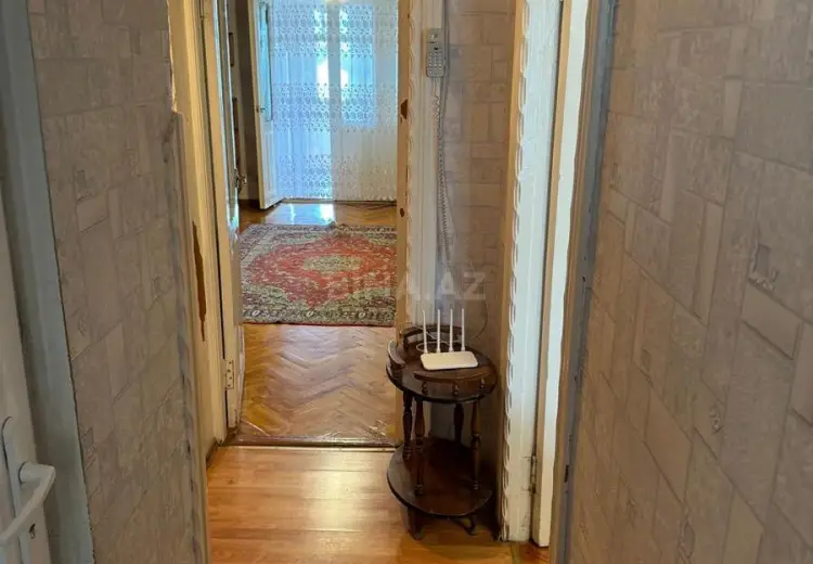 400 AZN - 4 otaqlı mənzil Kirayə (aylıq), Gəncə