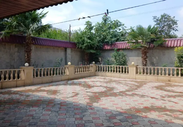 160 AZN - 6 otaqlı mənzil Kirayə (aylıq), Qazax
