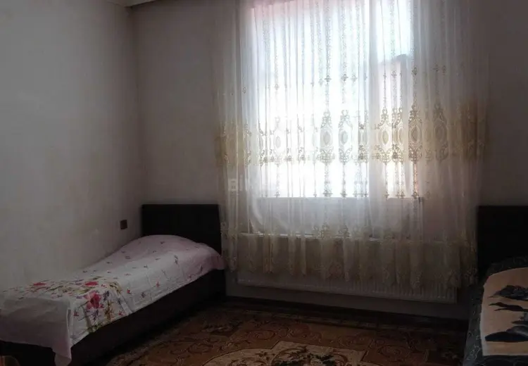 160 AZN - 6 otaqlı mənzil Kirayə (aylıq), Qazax