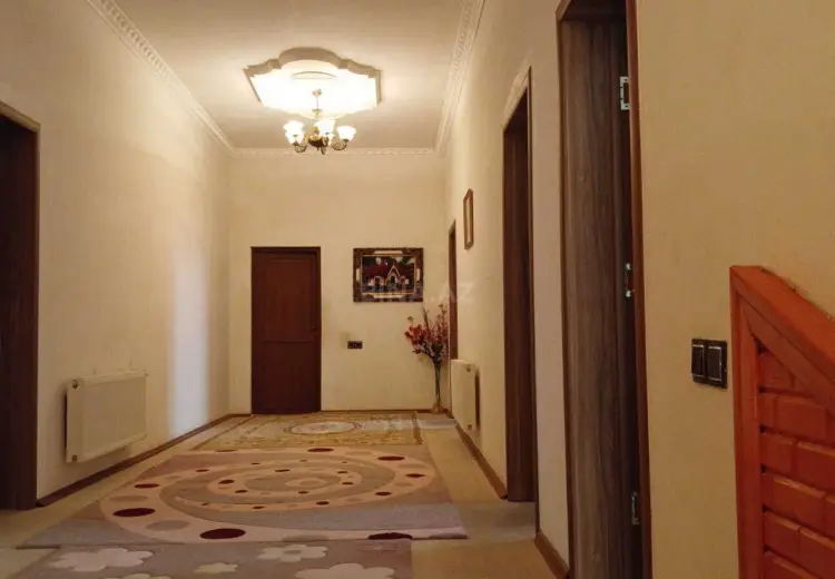 160 AZN - 6 otaqlı mənzil Kirayə (aylıq), Qazax