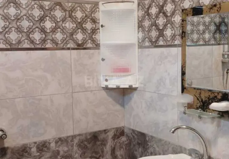 160 AZN - 6 otaqlı mənzil Kirayə (aylıq), Qazax