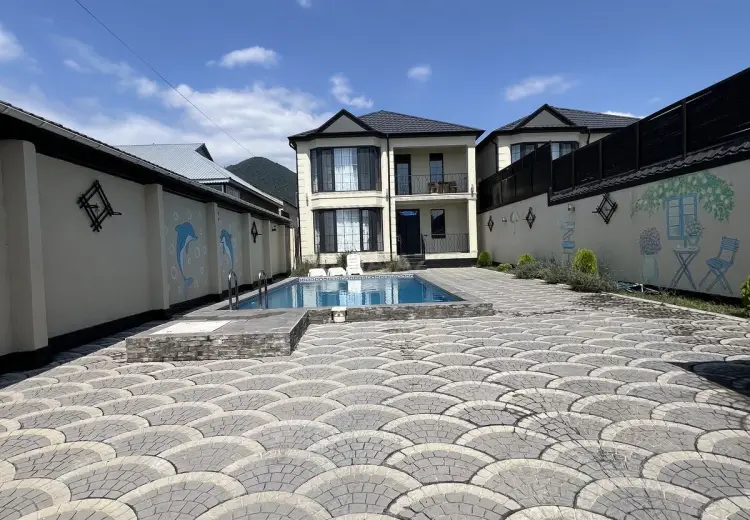 800 AZN - 5 otaqlı mənzil Kirayə (aylıq), Qəbələ