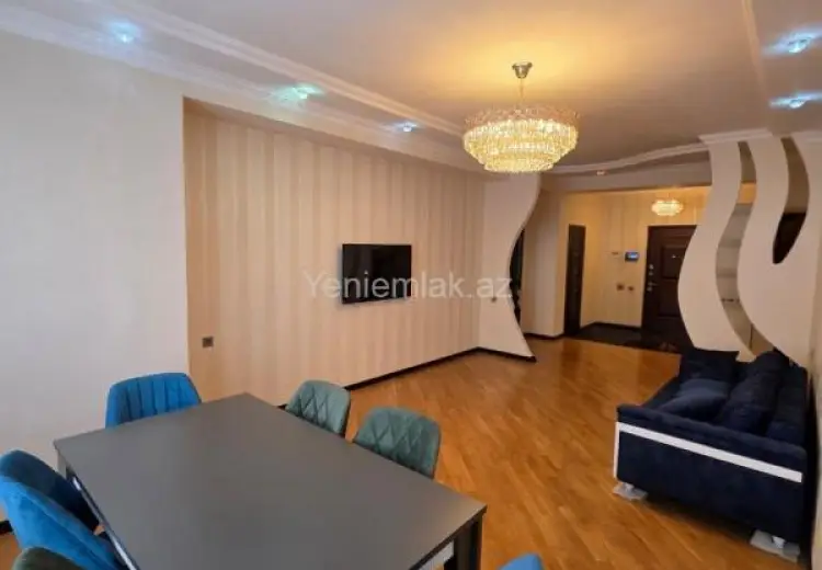900 AZN - 3 otaqlı mənzil Kirayə (aylıq), 8-ci mikrorayon, Binəqədi, Bakı