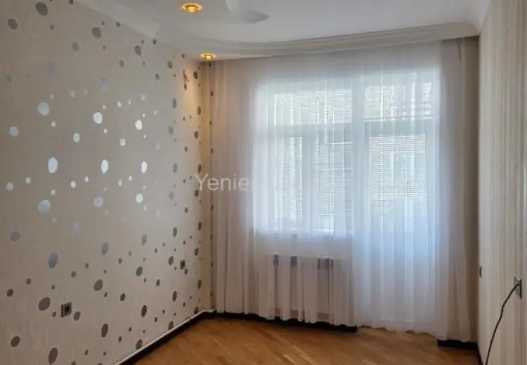 900 AZN - 3 otaqlı mənzil Kirayə (aylıq), 8-ci mikrorayon, Binəqədi, Bakı