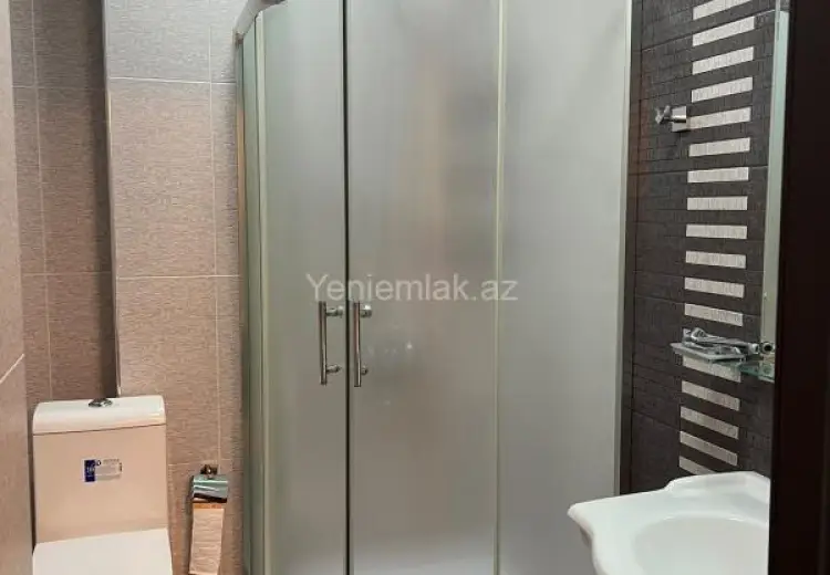 900 AZN - 3 otaqlı mənzil Kirayə (aylıq), 8-ci mikrorayon, Binəqədi, Bakı