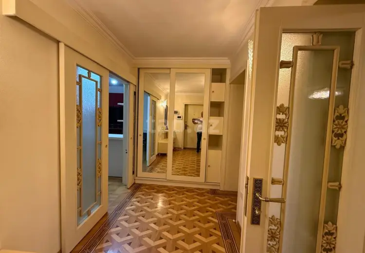 1 000 AZN - 3 otaqlı mənzil Kirayə (aylıq), Bakı