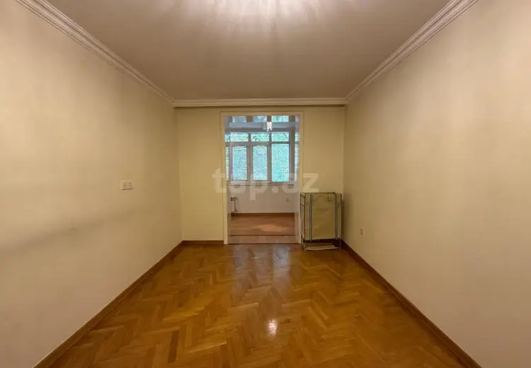 1 000 AZN - 3 otaqlı mənzil Kirayə (aylıq), Bakı