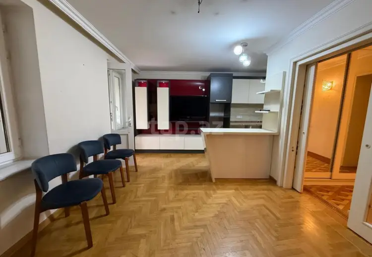 1 000 AZN - 3 otaqlı mənzil Kirayə (aylıq), Bakı