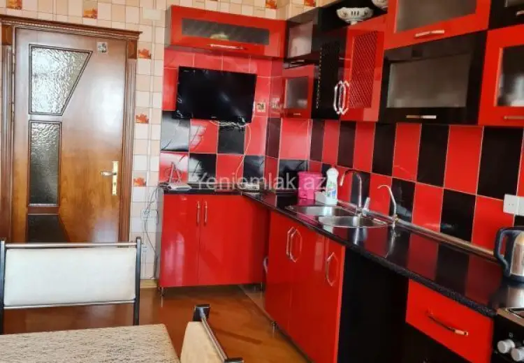 250 000 AZN - 3 otaqlı mənzil Satılır, 8-ci kilometr, Nizami, Bakı