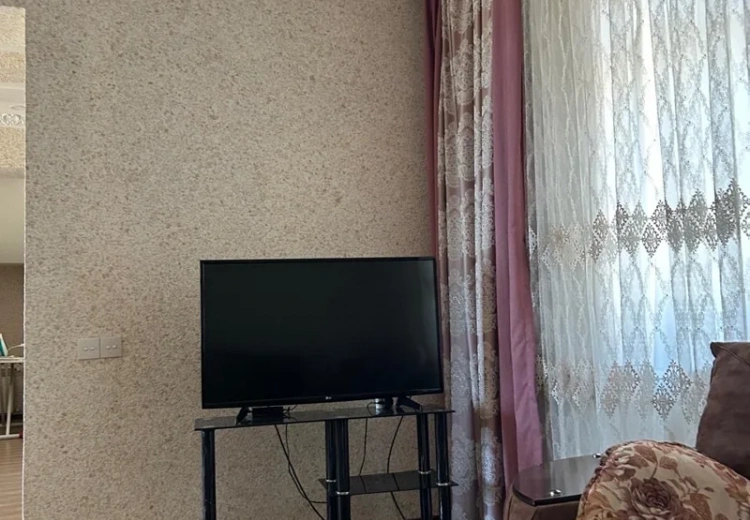300 000 AZN - 5 otaqlı mənzil Satılır, Xudat