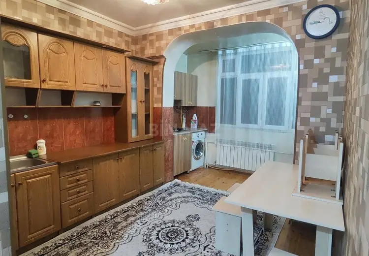 500 AZN - 4 otaqlı mənzil Kirayə (aylıq), Gəncə
