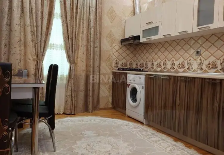 700 AZN - 4 otaqlı mənzil Kirayə (aylıq), Qəbələ