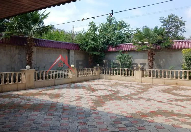 160 AZN - 6 otaqlı mənzil Kirayə (aylıq), Qazax