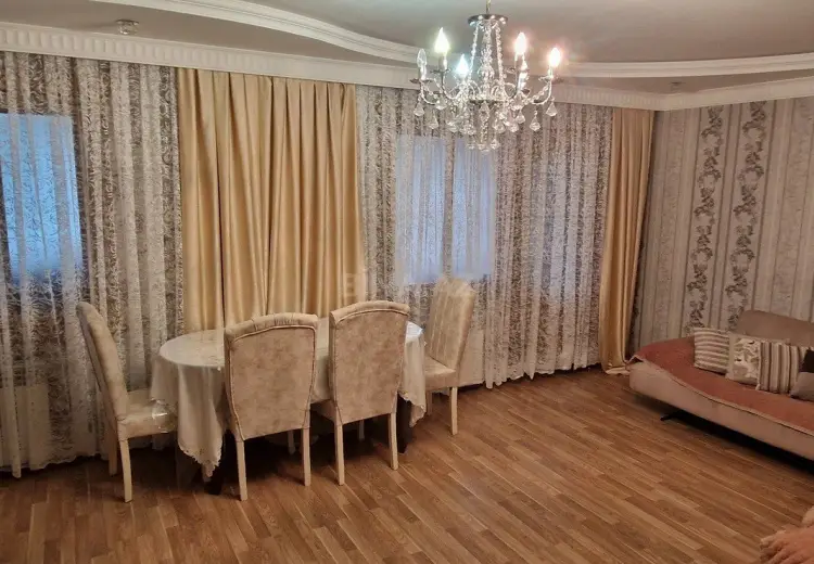 500 AZN - 4 otaqlı mənzil Kirayə (aylıq), Gəncə