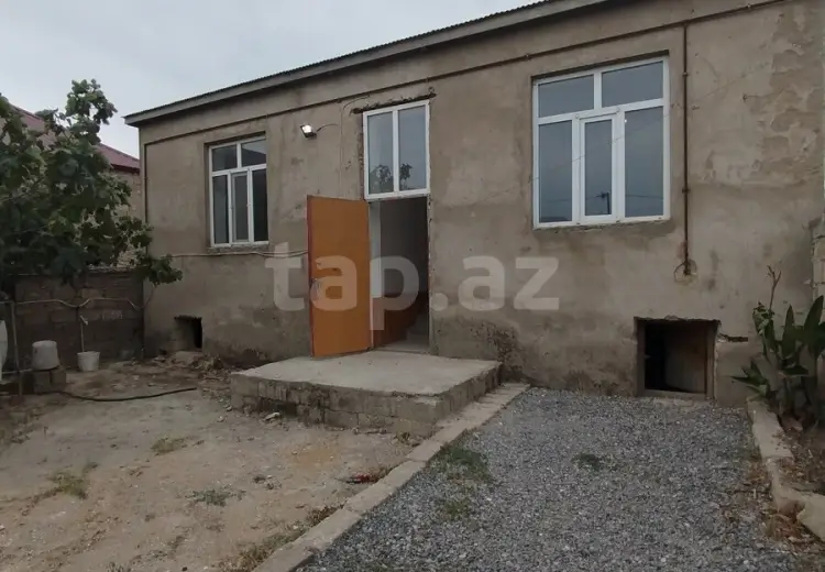 300 AZN - 3 otaqlı mənzil Kirayə (aylıq), Bakı