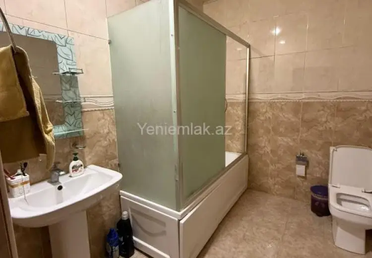 1 200 AZN - 3 otaqlı mənzil Kirayə (aylıq), Yasamal qəs., Nizami, Bakı
