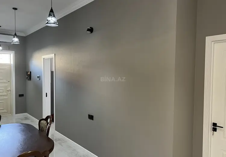 280 000 AZN - 8 otaqlı mənzil Satılır, Gəncə