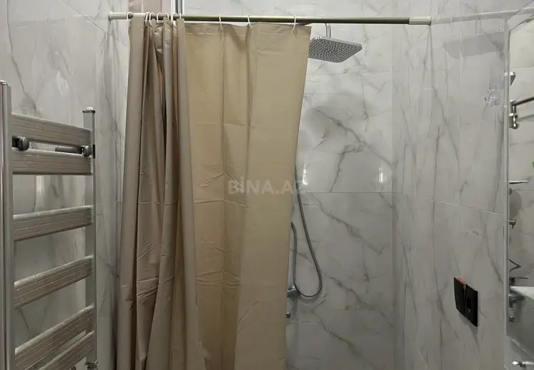280 000 AZN - 8 otaqlı mənzil Satılır, Gəncə