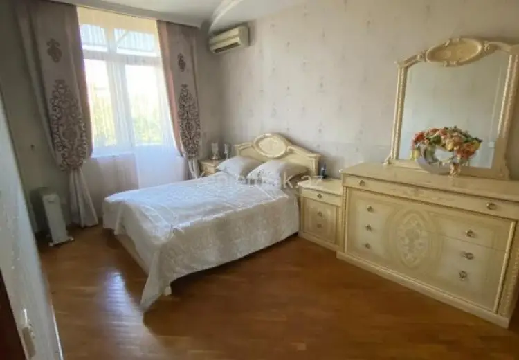 1 000 AZN - 3 otaqlı mənzil Kirayə (aylıq), Yasamal qəs., Yasamal, Bakı