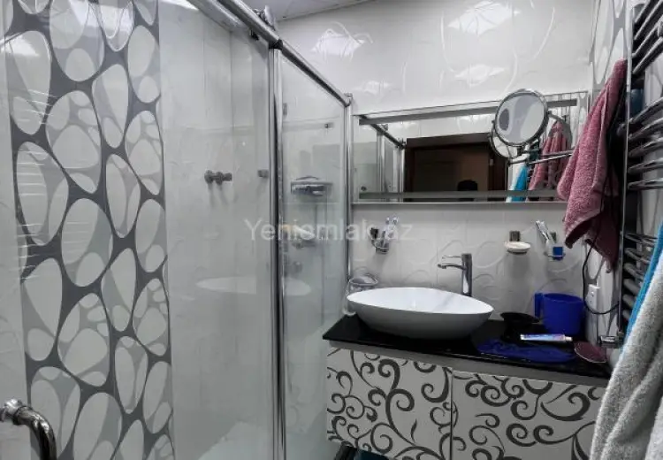 210 000 AZN - 3 otaqlı mənzil Satılır, Badamdar qəs., Səbail, Bakı