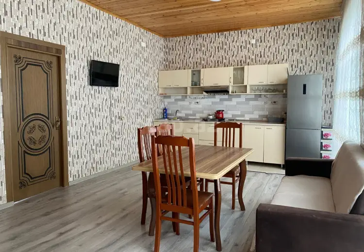 100 AZN - 3 otaqlı mənzil Kirayə (aylıq), Quba
