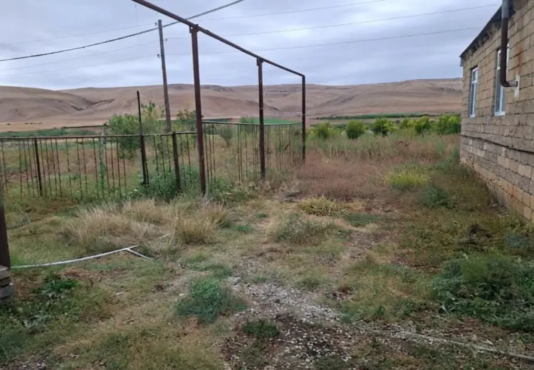 17 000 AZN - 4 otaqlı mənzil Satılır, Qobustan şəh., Qobustan