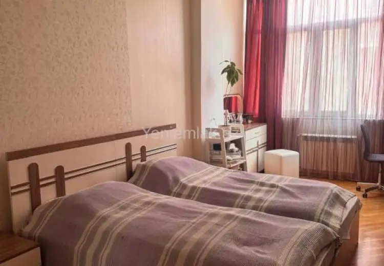 345 000 AZN - 3 otaqlı mənzil Satılır, Yasamal qəs., Yasamal, Bakı