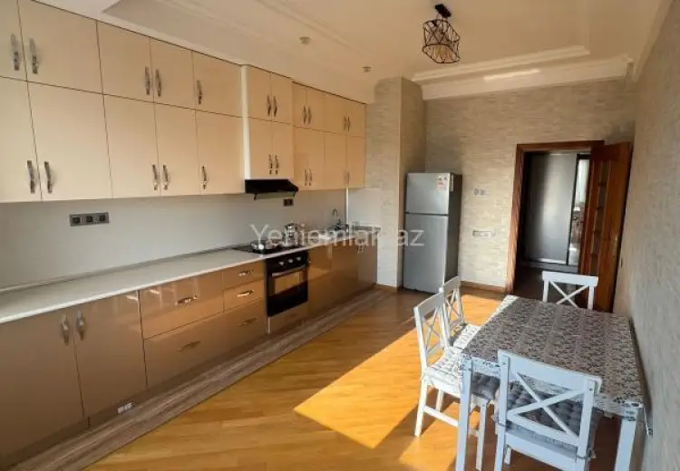 1 800 AZN - 3 otaqlı mənzil Kirayə (aylıq), Ağ şəhər, Xətai, Bakı