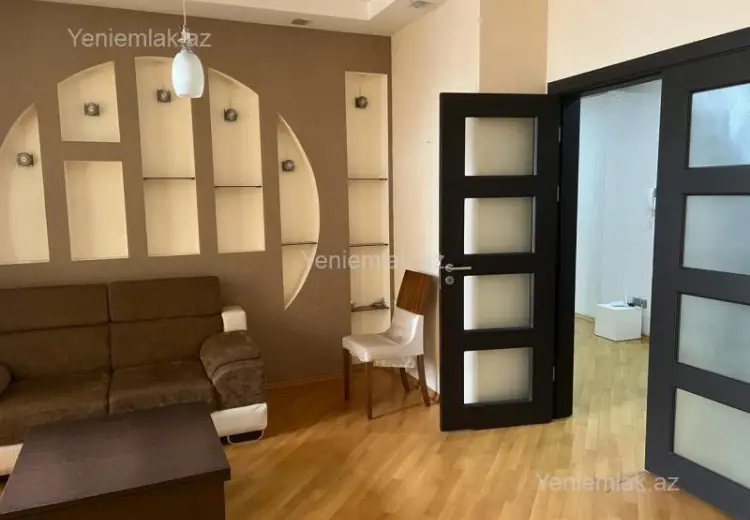 1 000 AZN - 3 otaqlı mənzil Kirayə (aylıq), 8-ci mikrorayon, Binəqədi, Bakı