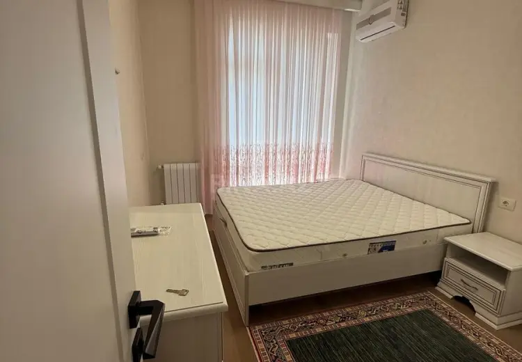 1 000 AZN - 3 otaqlı mənzil Kirayə (aylıq), Yasamal qəs., Abşeron