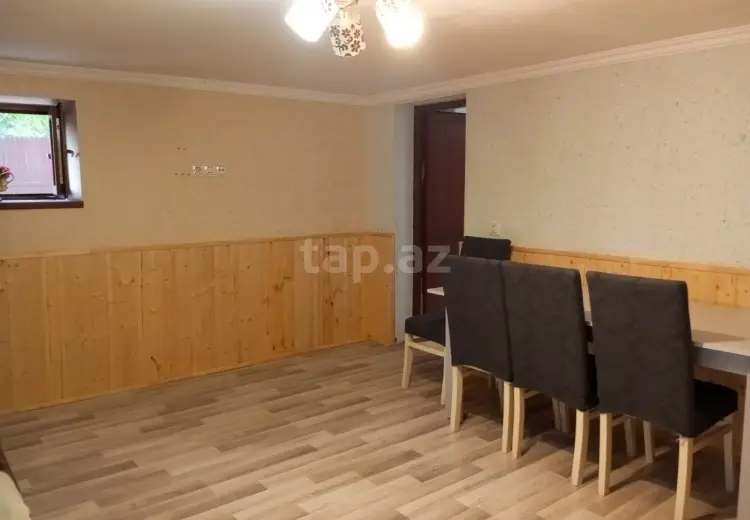 300 AZN - 3 otaqlı mənzil Kirayə (aylıq), Şəki