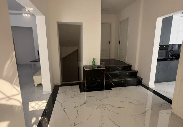 250 000 AZN - 6 otaqlı mənzil Satılır, Mehdiabad, Abşeron