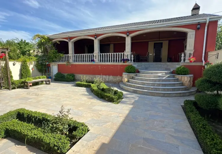 1 500 AZN - 4 otaqlı mənzil Kirayə (aylıq), Quba