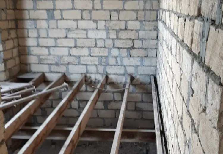 135 000 AZN - 9 otaqlı mənzil Satılır, Gəncə