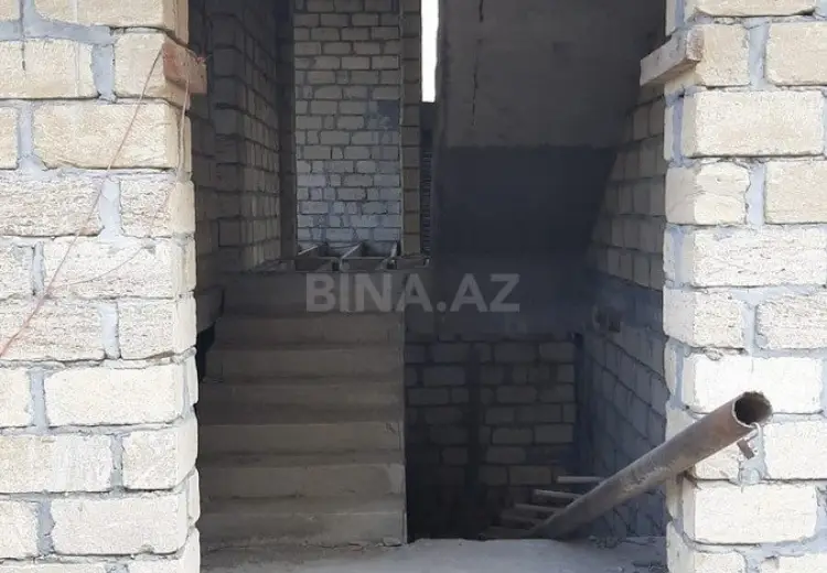 135 000 AZN - 9 otaqlı mənzil Satılır, Gəncə