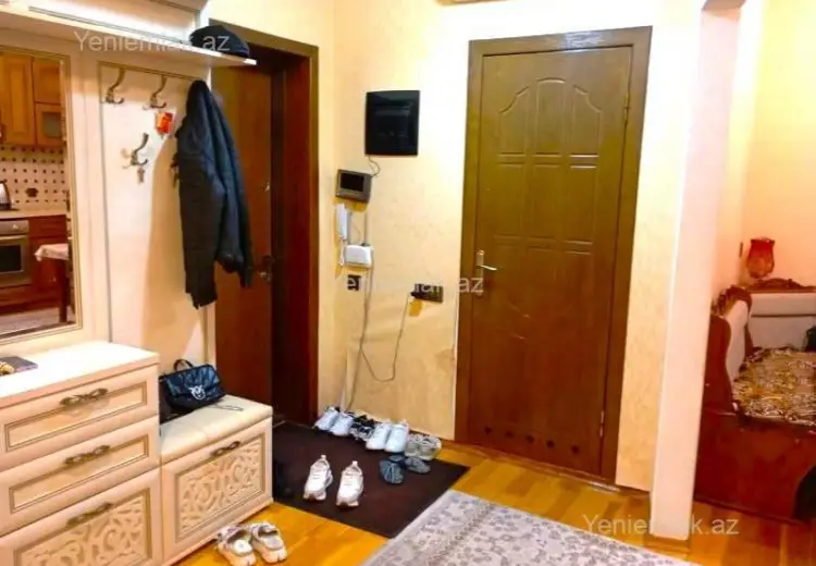 900 AZN - 3 otaqlı mənzil Kirayə (aylıq), 8-ci kilometr, Nizami, Bakı