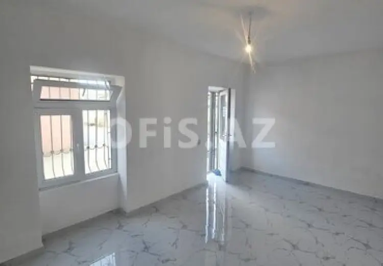 180 AZN - 20 m² Obyekt / Ofis Satılır, Xırdalan