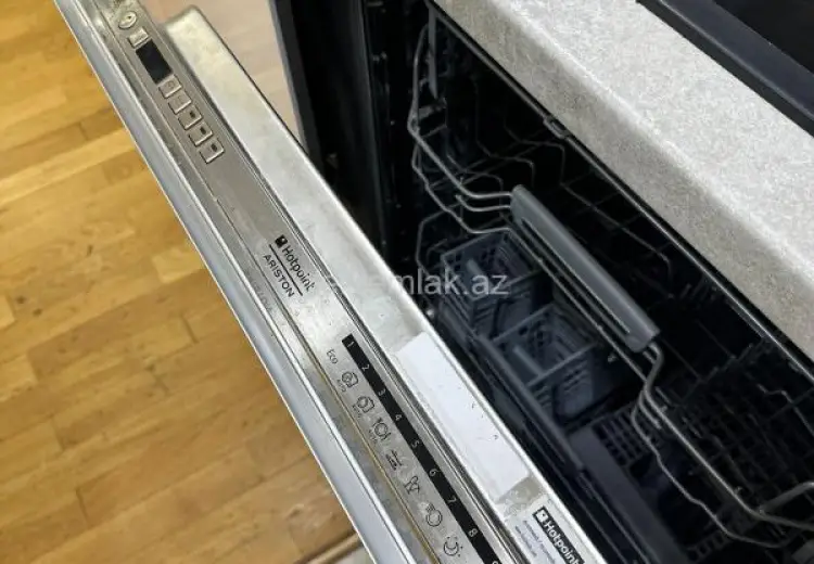 1 250 AZN - 3 otaqlı mənzil Kirayə (aylıq), Yasamal qəs., Yasamal, Bakı