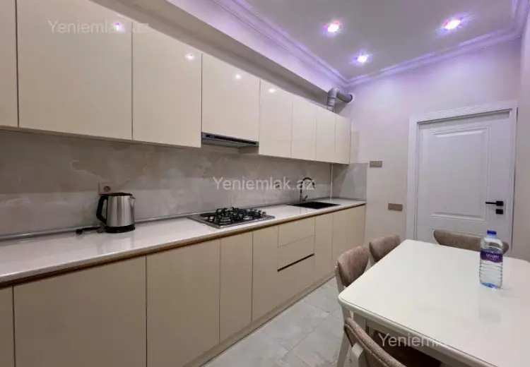 1 350 AZN - 3 otaqlı mənzil Kirayə (aylıq), Xətai, Bakı