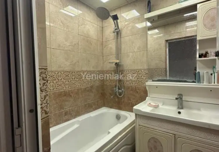 240 000 AZN - 4 otaqlı mənzil Satılır, 8-ci kilometr, Nizami, Bakı