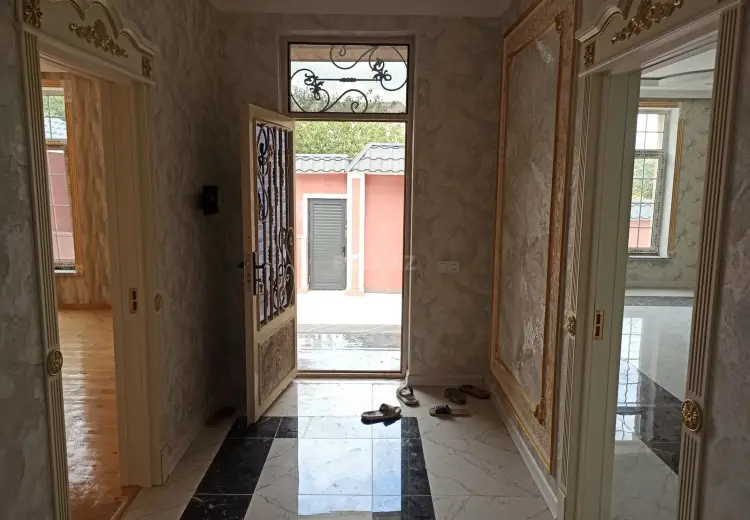 175 000 AZN - 4 otaqlı mənzil Satılır, Gəncə