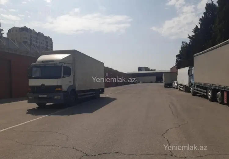 7 000 AZN - 1000 m² Obyekt / Ofis Kirayə (aylıq), Nərimanov, Bakı