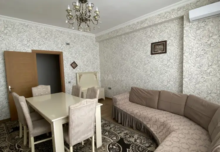 550 AZN - 3 otaqlı mənzil Kirayə (aylıq), 28 may qəs., Gəncə