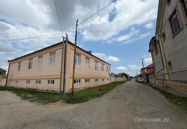 230 000 AZN - 8 otaqlı mənzil Satılır, Quba