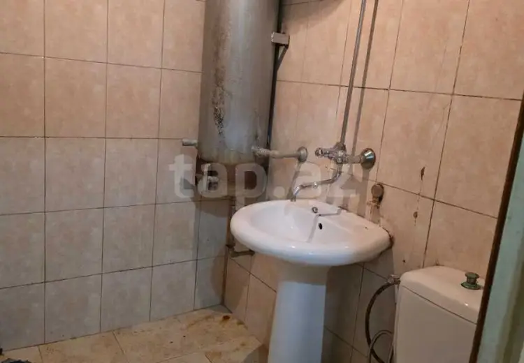 400 AZN - 3 otaqlı mənzil Kirayə (aylıq), Gəncə