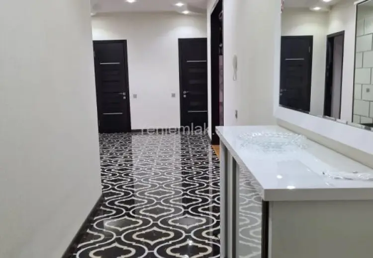 305 000 AZN - 3 otaqlı mənzil Satılır, Badamdar qəs., Səbail, Bakı