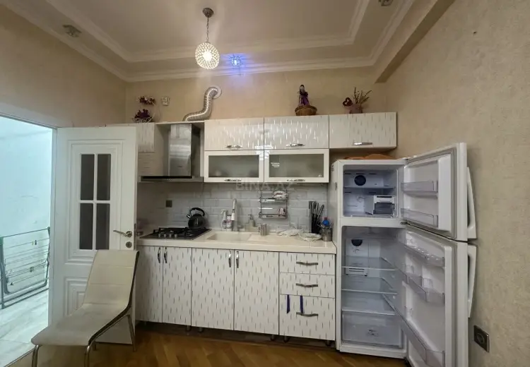 749 AZN - 2 otaqlı mənzil Kirayə (aylıq), 3-cü mikrorayon, Abşeron